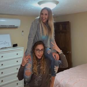 Meet your Posher, Addison